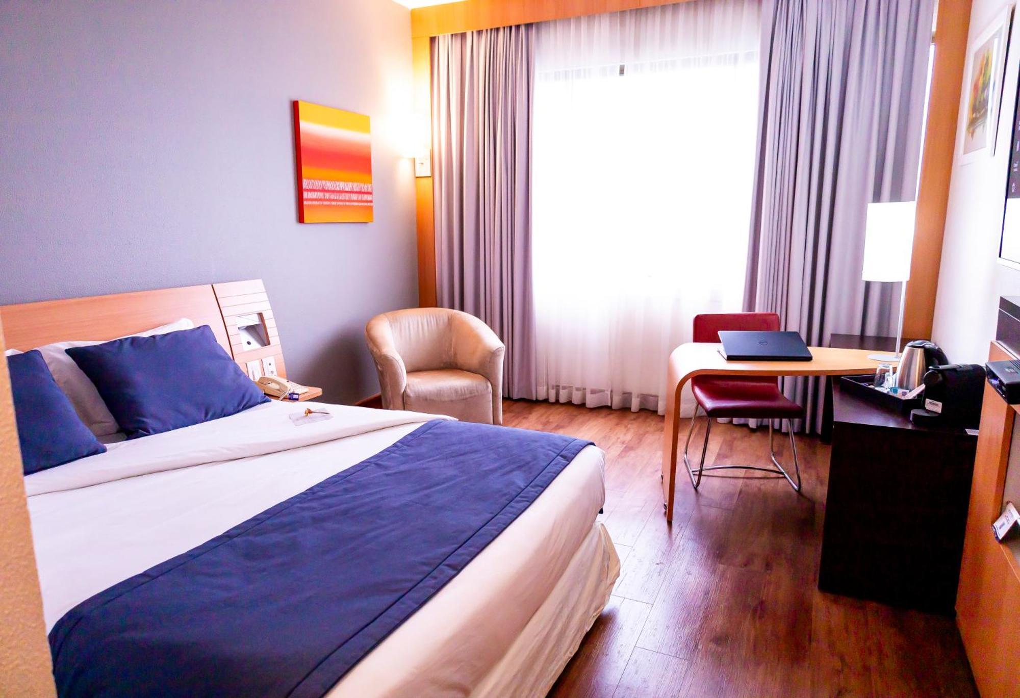Novotel Porto Alegre Tres Figueiras Екстер'єр фото